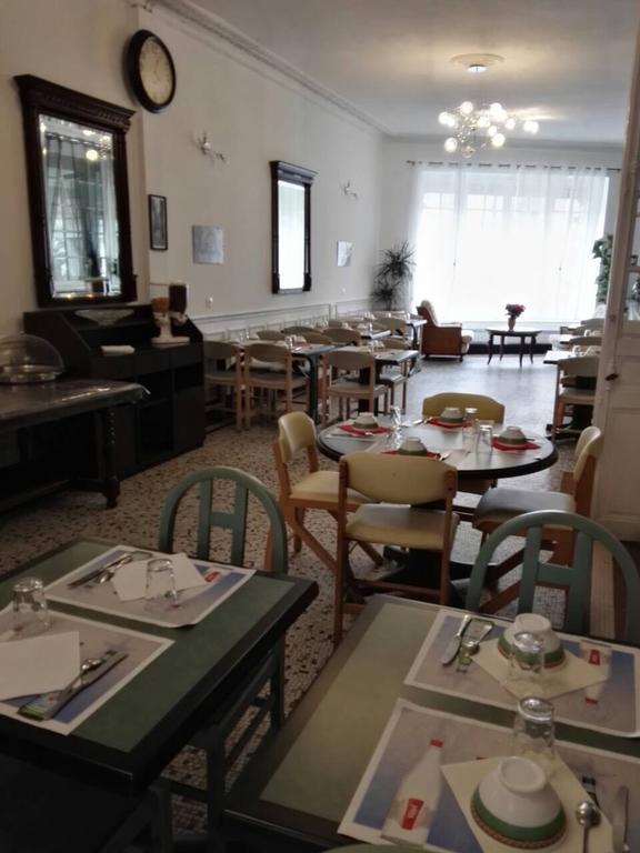 Hotel Nice Flore Vichy Eksteriør billede