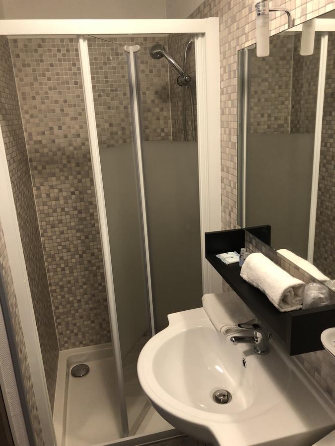 Hotel Nice Flore Vichy Eksteriør billede