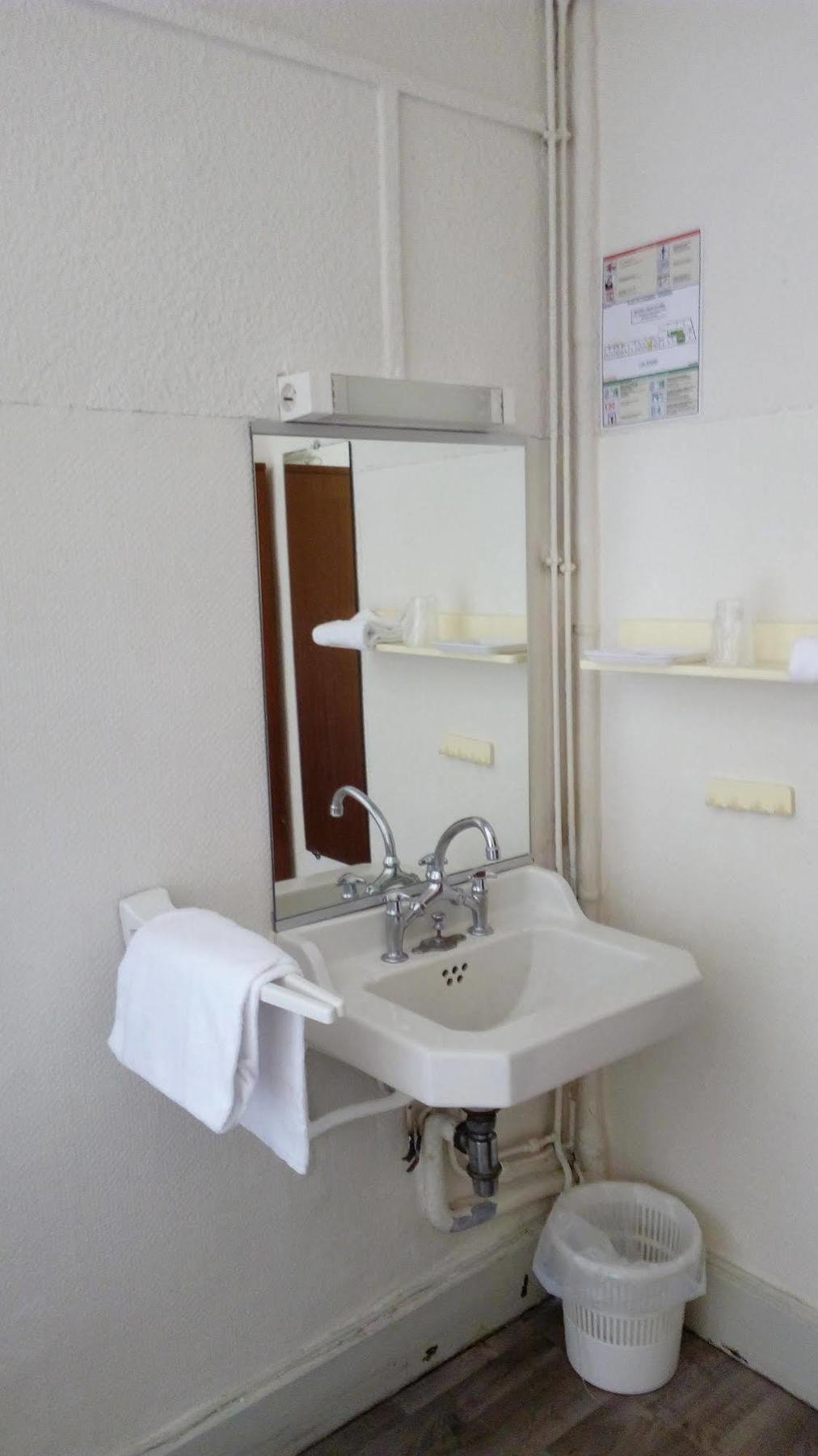 Hotel Nice Flore Vichy Eksteriør billede
