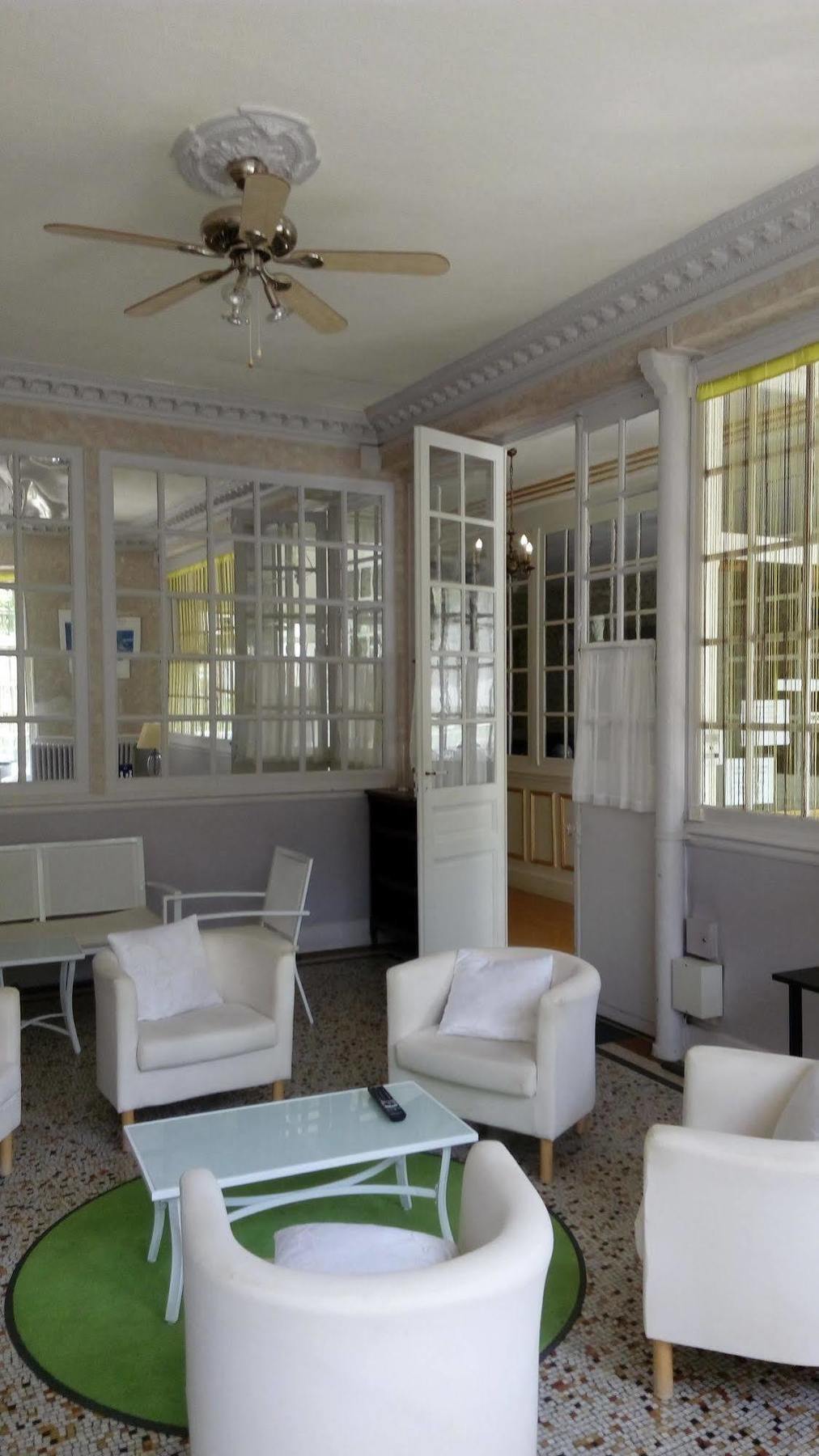 Hotel Nice Flore Vichy Eksteriør billede